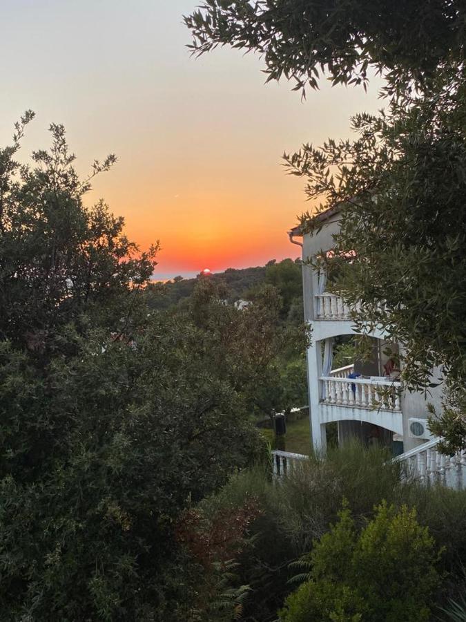 לופאר Apartments Stella-Dora מראה חיצוני תמונה